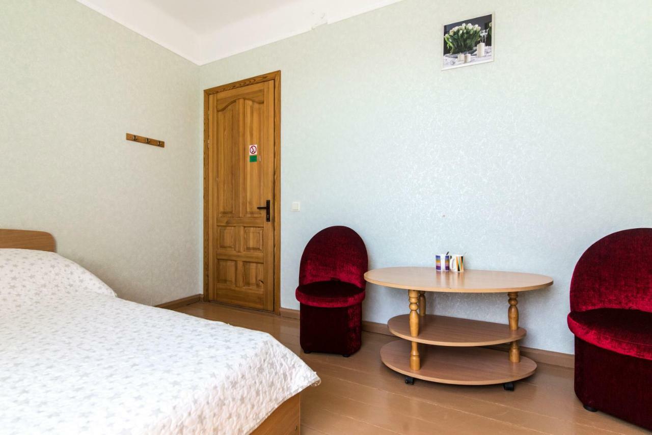 Neringa Guest House Palanga Buitenkant foto